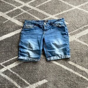 Women’s jean shorts